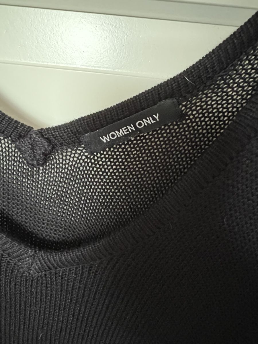Only Maglioni & Felpe: Poncho Only – Usato da Savagnier venduto da Pivovar2 1