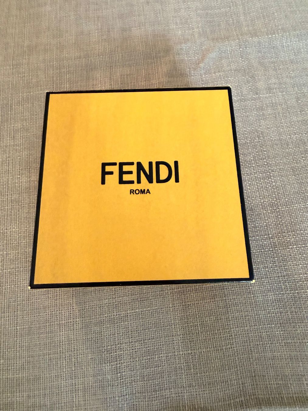 Fendi Orecchini pendenti & Orecchini a lobo: Fendi Earcuff, Monoohrring, Ohrring – Nuovo e nell'imballaggio originale da Zollikofen venduto da Danijela1983 7