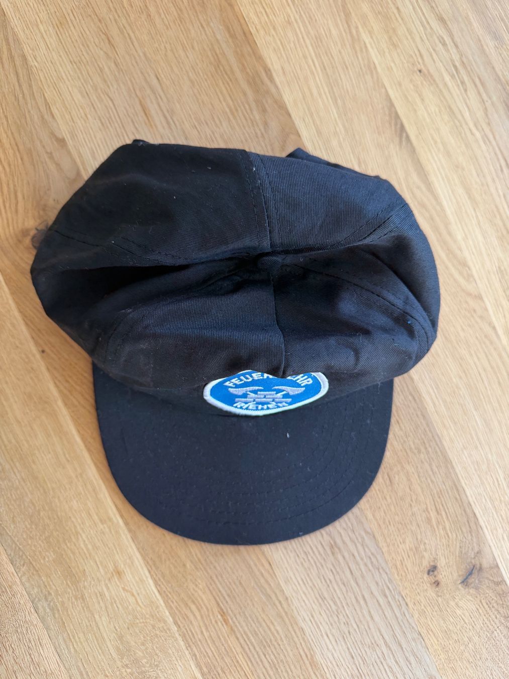 Altro in  Abbigliamento & Accessori: Feuerwehr Cap, Vintage Look! – Usato da Riehen venduto da Kpl_Oberloescher 1