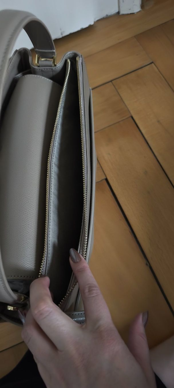 Alemi Borse da donna: Ameli Laptoptasche "Seefeld" Cappuccino neuwertig – Nuovo (secondo la descrizione) da Fribourg venduto da swi_b7rt 8