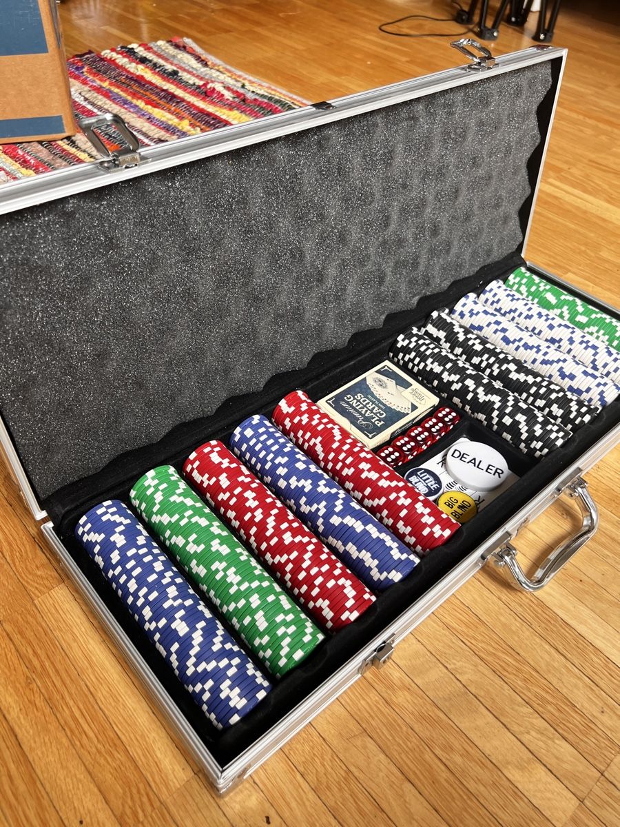 Spiele: Pokerset (Keramik Chips) – Gebraucht aus Winterthur von Leonie_s