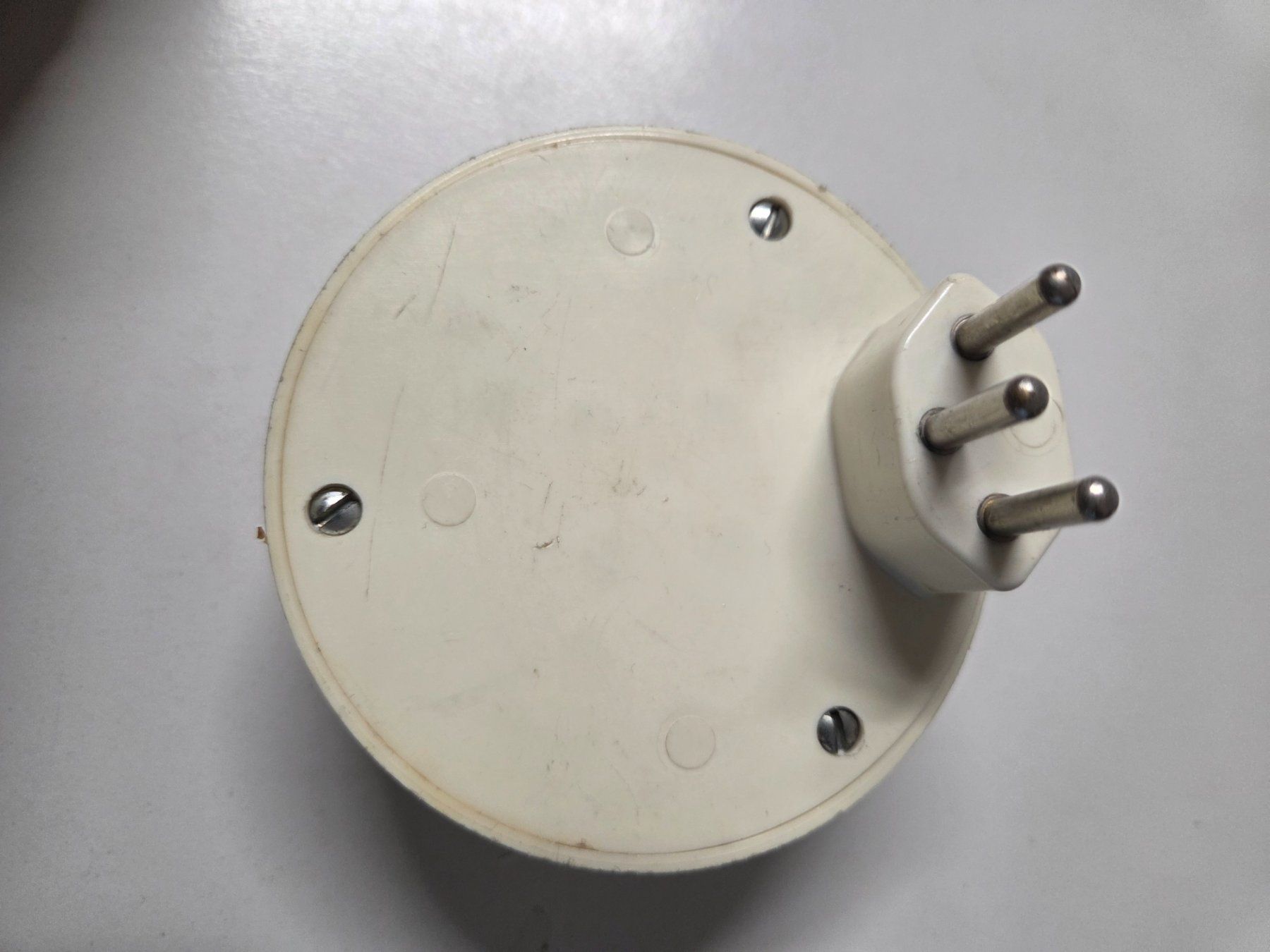 Stecker: Vierfachstecker 4xTyp13 4xT13 Mehrfachstecker 4 Fach – Gebraucht aus Zürich von eymen20 1