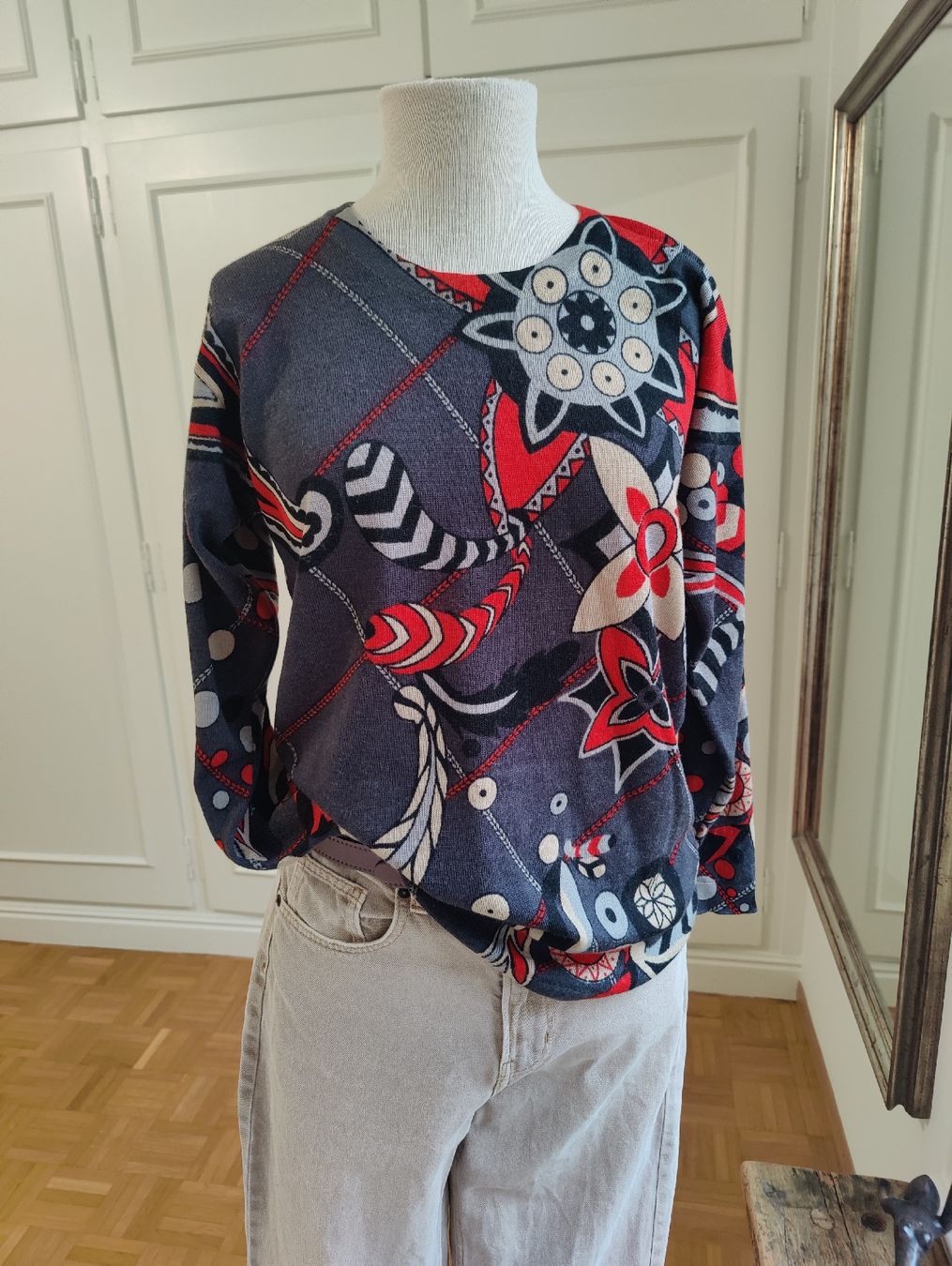 Pullover & Sweatshirts: Vintage Patterned Merino Wool Sweater – Gebraucht aus La Tour-de-Peilz von dAutrefois 1
