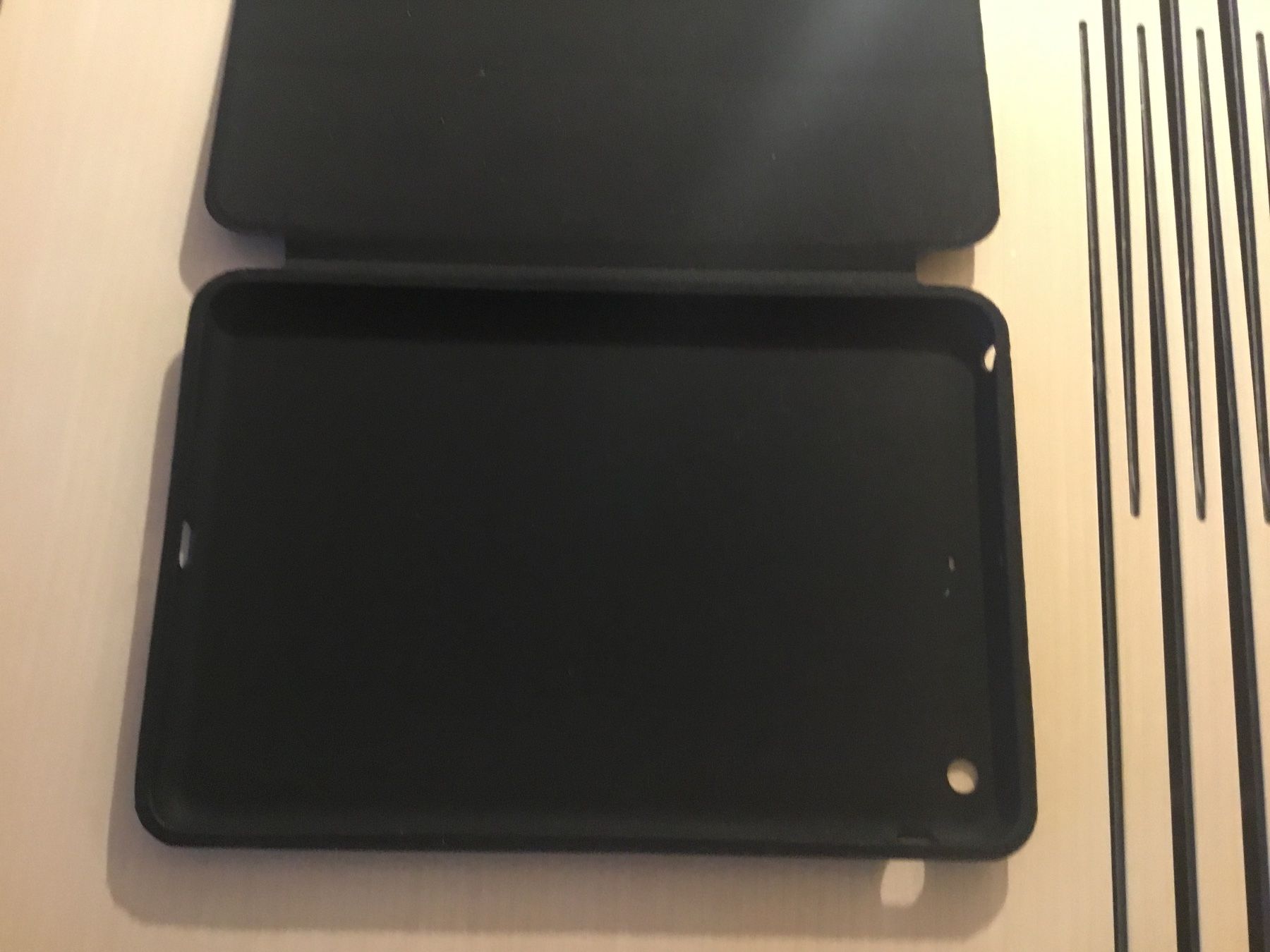Covers & Schutzfolien: I Pad Hülle – Neu und originalverpackt aus Schlieren von hespeler99 1
