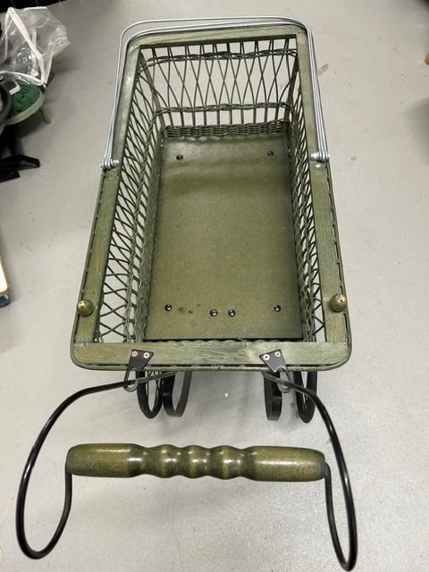 Carrozzine per bambole: Alter Puppenwagen – Usato da ossingen venduto da zin_9rqj 1