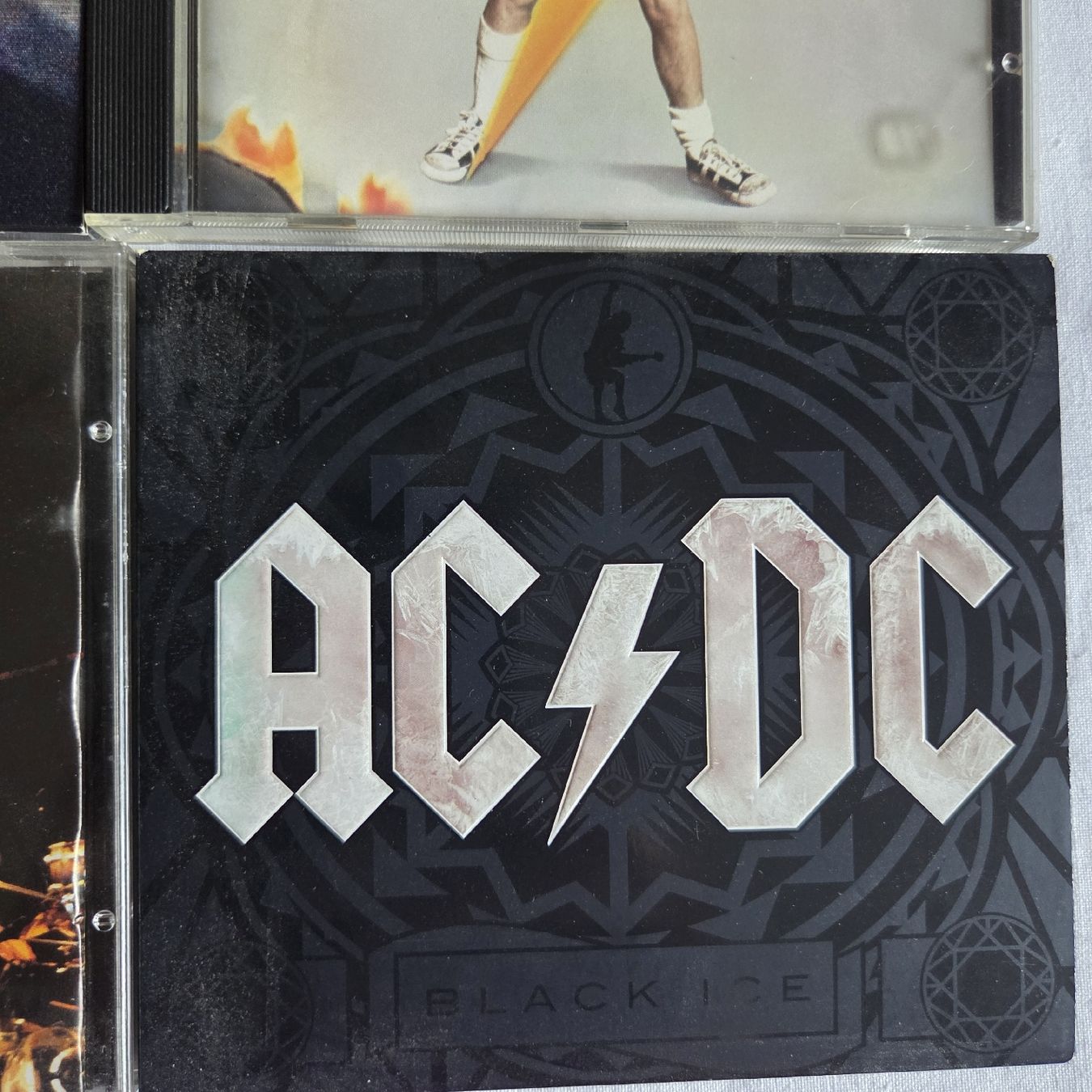 CD: AC/DC   CD Konvolut  – Usato da Stans venduto da Ducati16 4