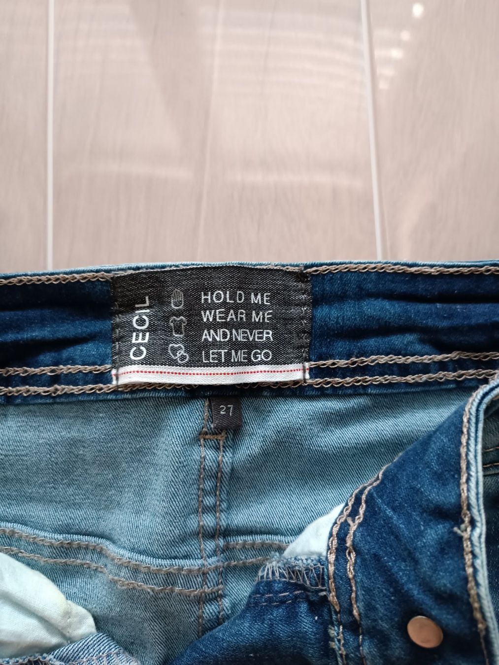 Cecil Gonne: Jeans Rock – Usato da Horw venduto da stani03 2