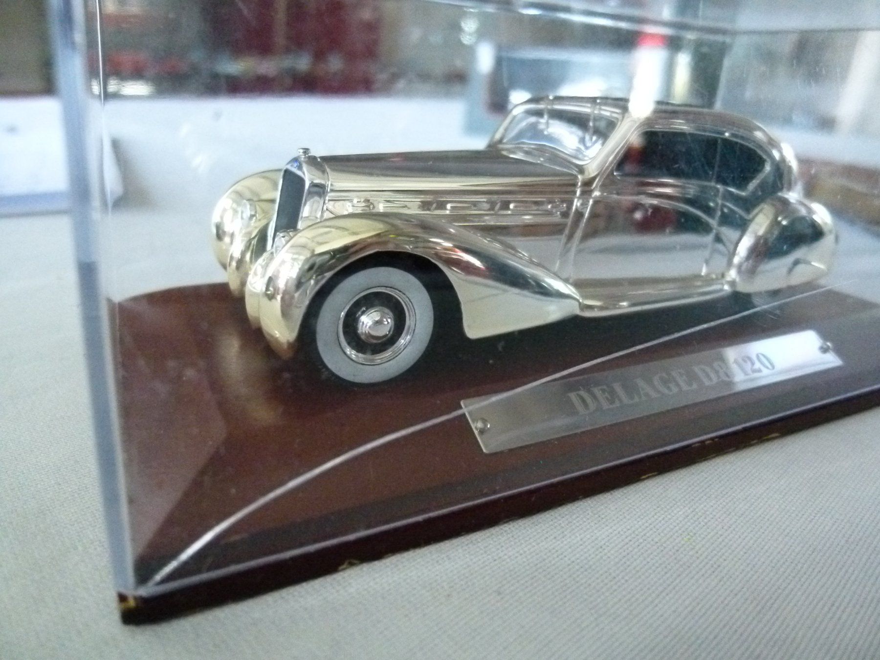 Modellautos: Delage D8 - in Chrom - speziell -Box defekt – Gebraucht aus Reiden von Aston2 3