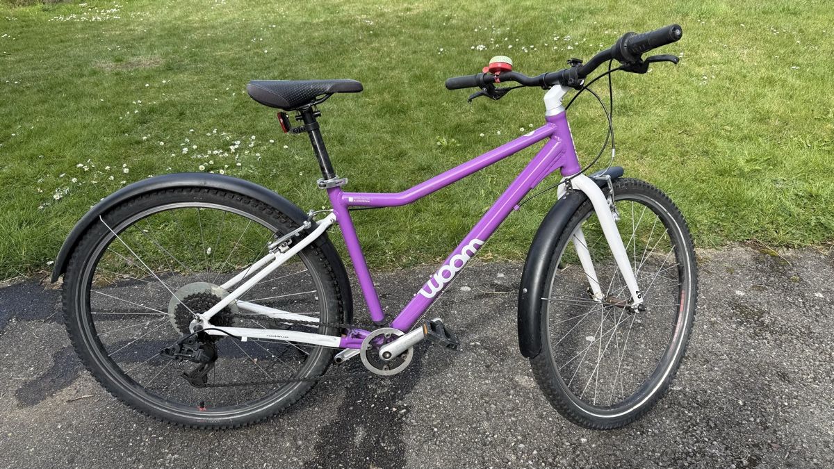 Woom Velos: Woom 6 Kinderfahrrad, lila, Top Zustand, sofort fahrbereit! – Gebraucht aus Steckborn von Gtfourch