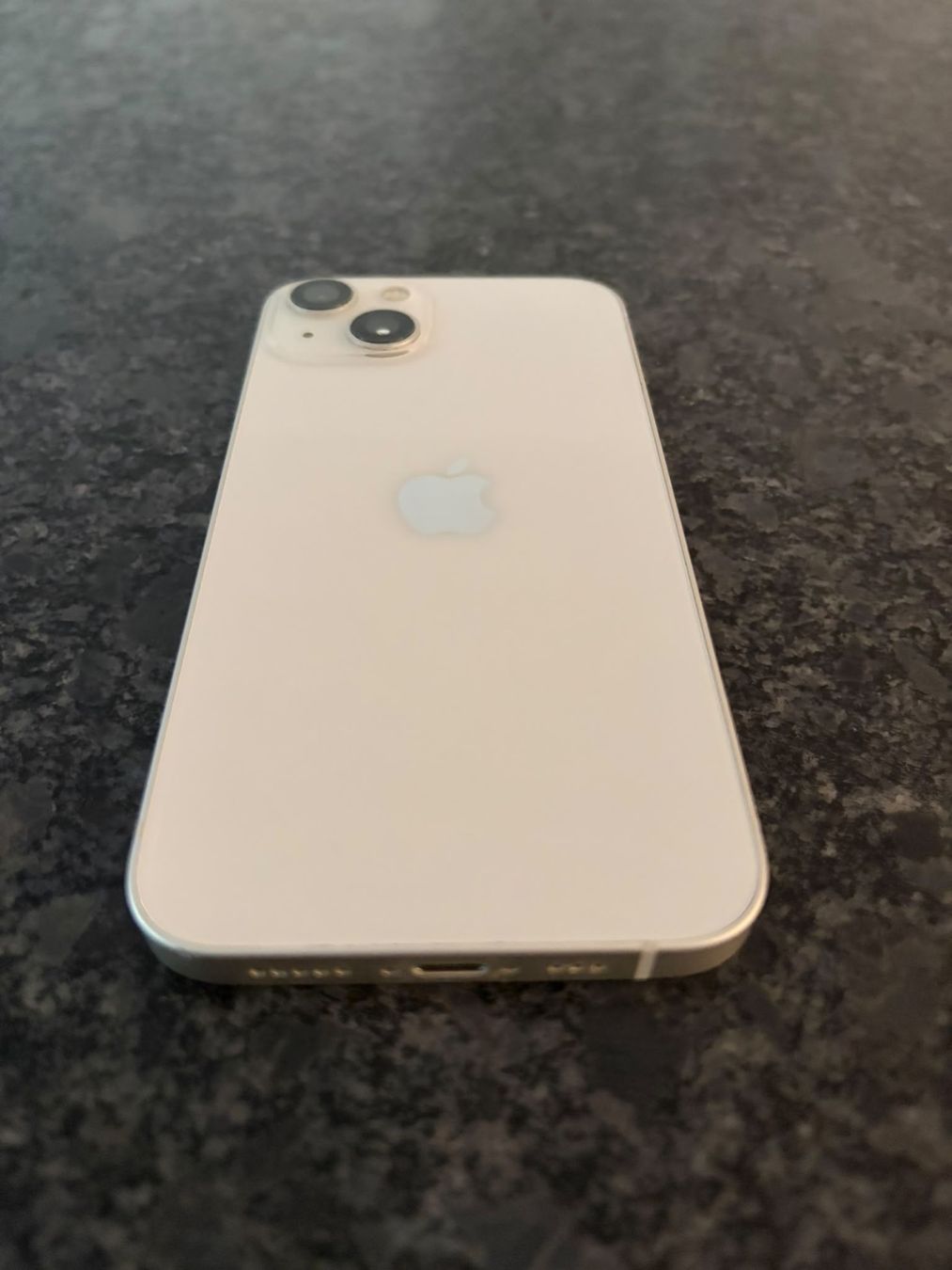 Apple Telefoni cellulari / Smartphones: Apple iPhone 13 weiss – Usato da Wetzikon ZH venduto da FleaMarket