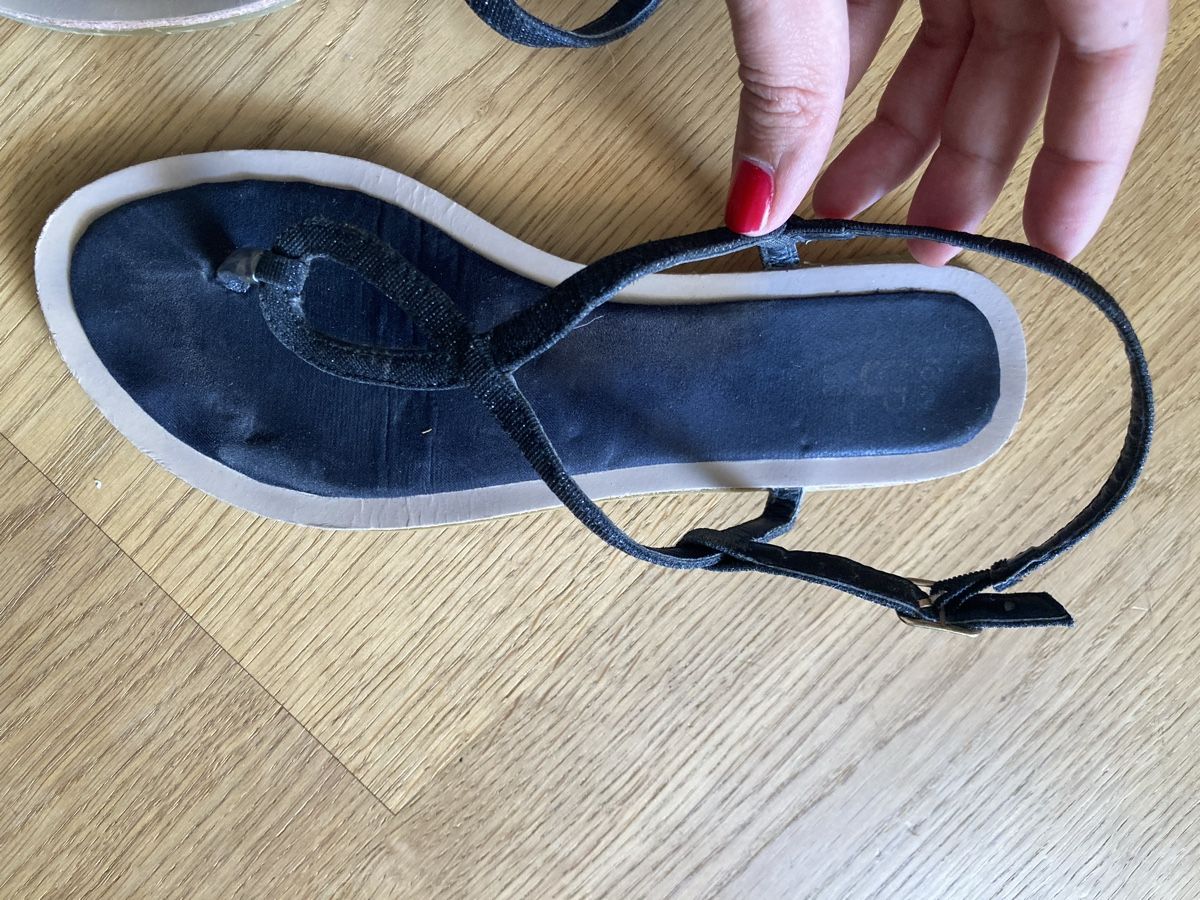 Damenschuhe: Flache Sandalen, Gr 39 – Gebraucht aus Winterthur von butterfly210 2