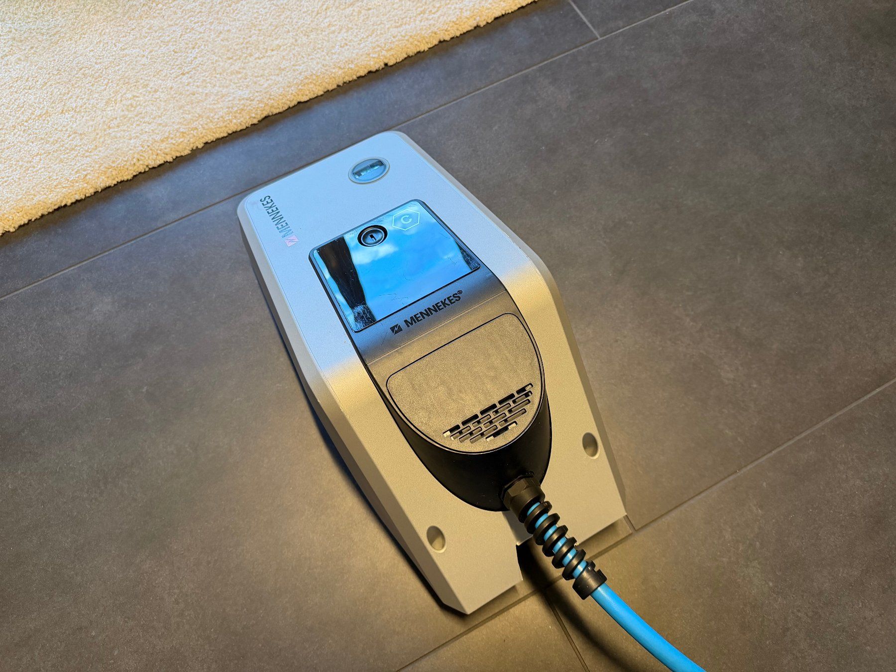 Mennekes Chargeurs de batterie: Ladestation AMTRON Xtra R 11/22 C2 – D'occasion à Winterthur par Swisssell 2