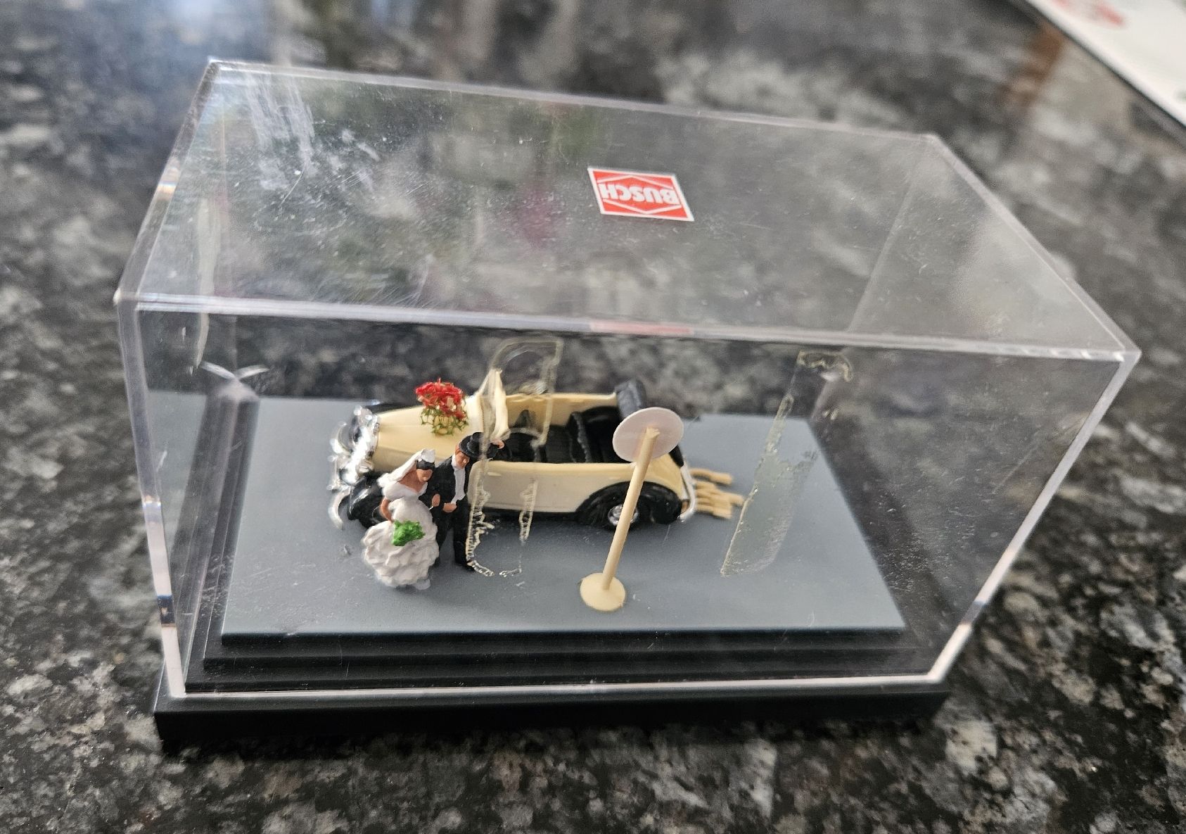 Busch Modellini di ferrovie: Busch Happy Day Hochzeit HO 1:87 – Nuovo (secondo la descrizione) da Kaiseraugst venduto da Carkos 2