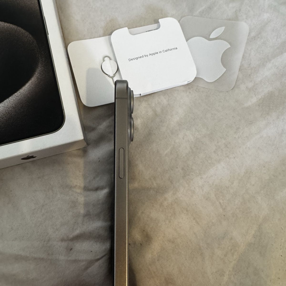 Apple Telefoni cellulari / Smartphones: Iphone 15 pro 128Gb – Usato da Cham venduto da Dzhurswitz 3