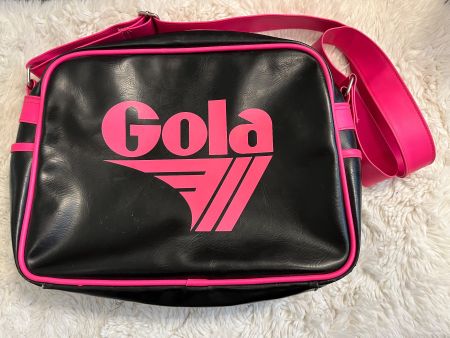 Schwarz, pinke Gola Tasche
