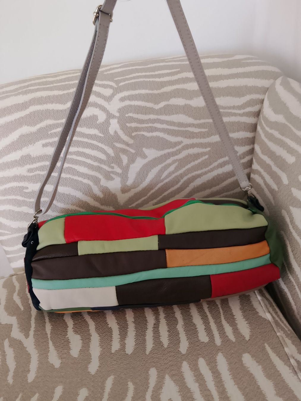 Borse da donna: Umhängetasche Leder bunt Patchwork Design Zylinderform – Nuovo (secondo la descrizione) da Bellikon venduto da MellonCollieMitTwint 3