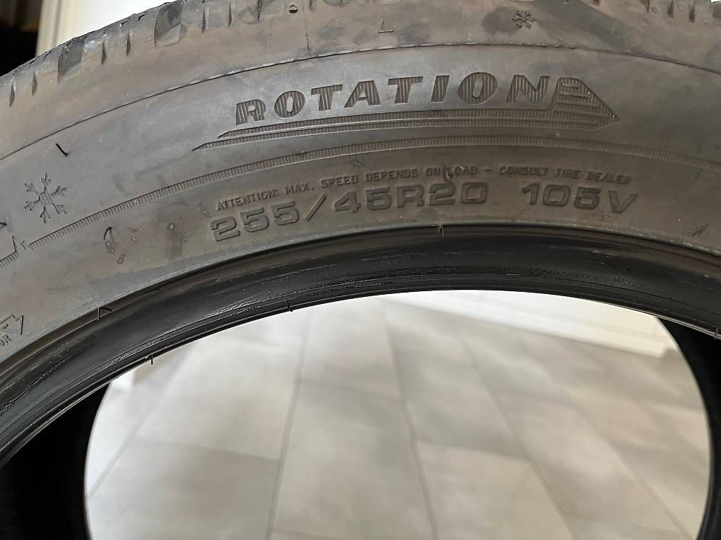 Dunlop Pneus & Roues: Winter-Reifen – D'occasion à Beromünster par ren_xfw9 2