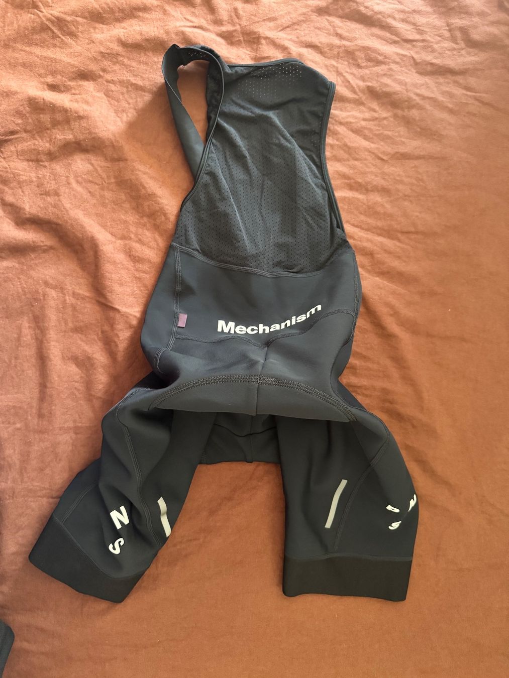 Pas Normal Studios Pantaloni: Pas Normal Studios Mechanism Bib Shorts Herren – Usato da Löhningen venduto da santafe06 1