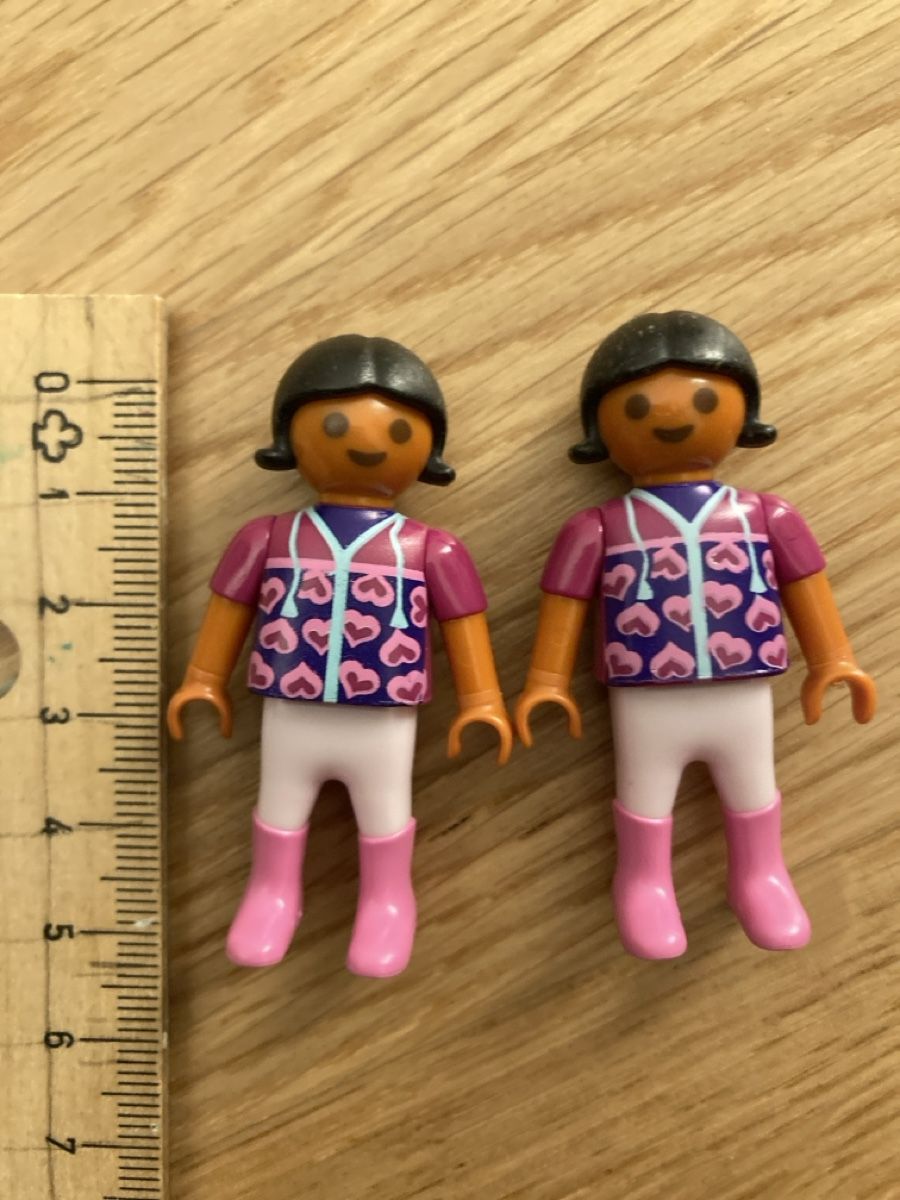 Playmobil Spielzeuge: Playmobil Zwillinge Mädchen – Gebraucht aus Basel von  1