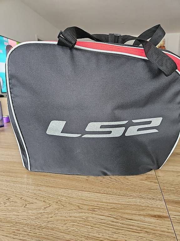 Casques & visières: Casque Ls2 Explorer 701 carbone – D'occasion à Anières par mar_lh8p 1