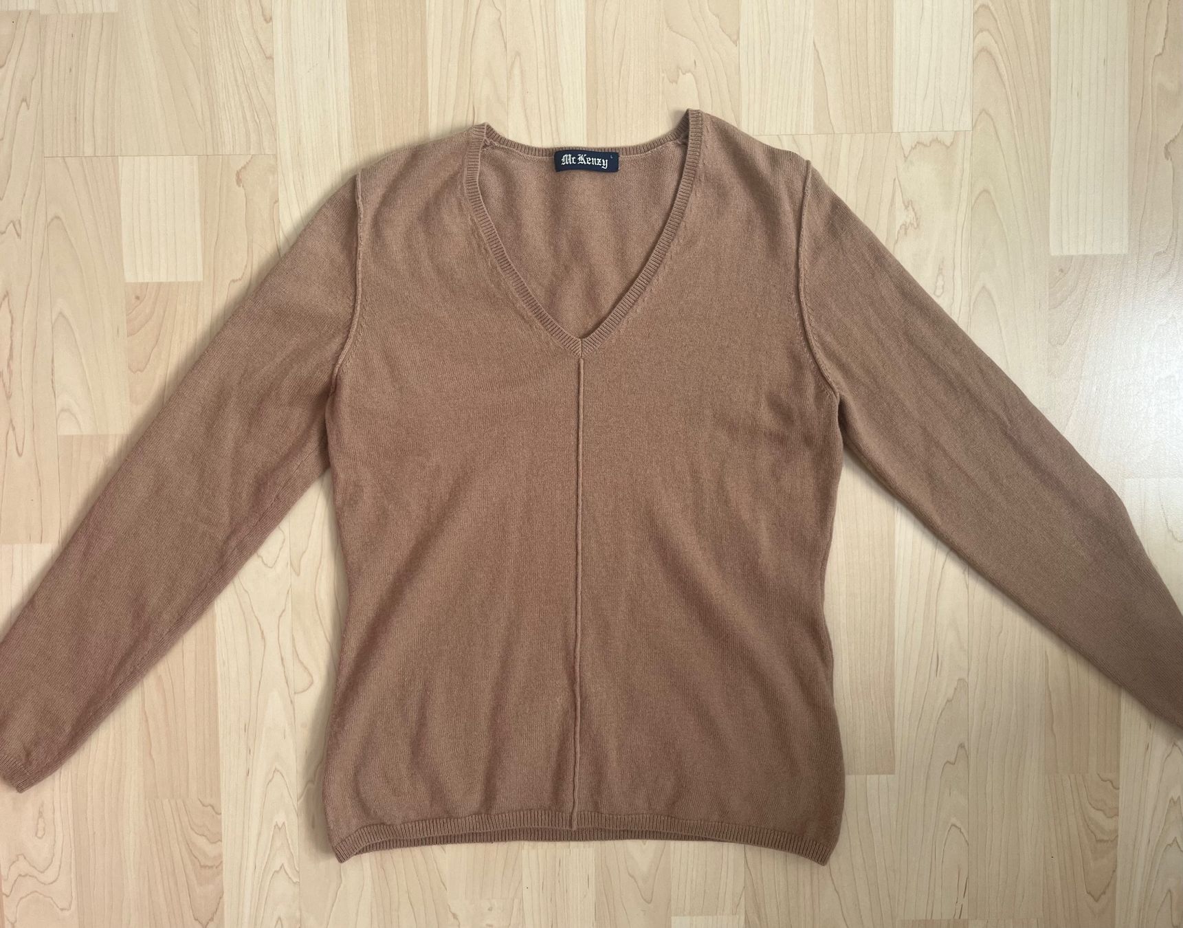 Pullover & Sweatshirts: McKenzy: hellbrauner Pullover, 100% Wolle, V-Ausschnitt M – Gebraucht aus Luzern von ellitussi 1