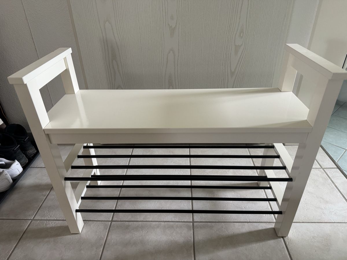 Ikea Garderobe: Hemnes Schuhablage – Gebraucht aus Wernetshausen von Laurita_lca 2