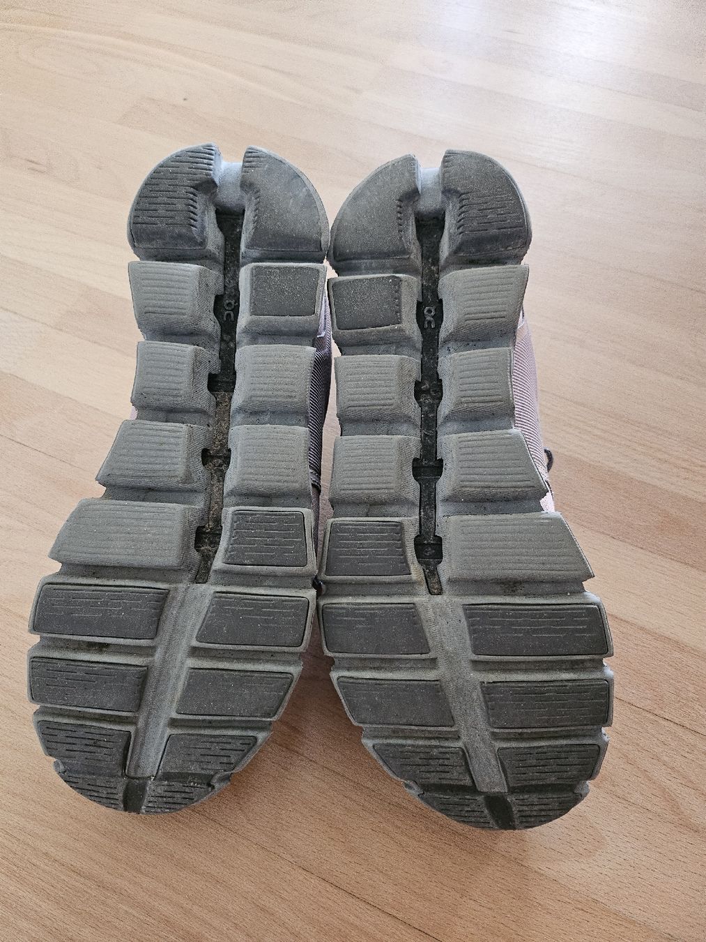 Scarpe da uomo: On Wasserdichte Schuhe Cloud 5, No.40 – Usato da Zürich venduto da Anthippi 6