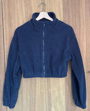 blaue kurze Fleecejacke