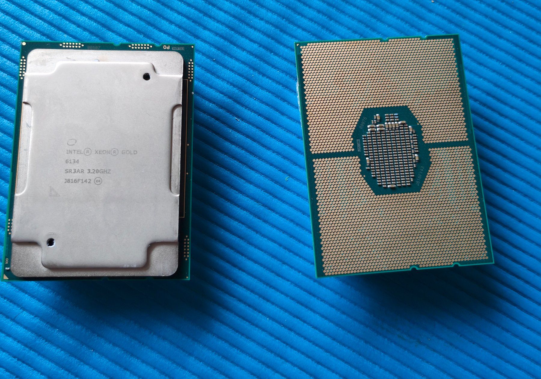 Intel Server: Intel xeon Gold 6134 – Usato da Oberengstringen venduto da DelCtrl