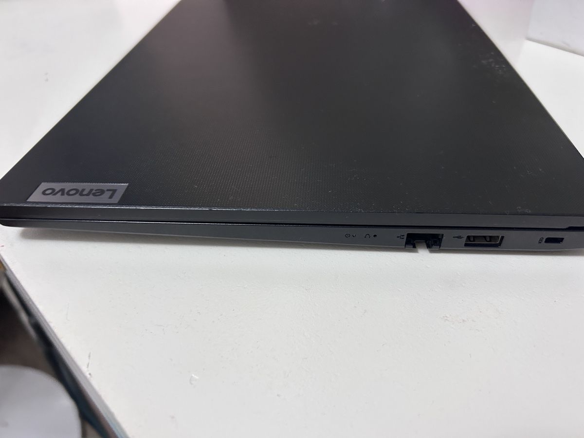 Lenovo Notebook: Ordinateur portable Lenovo – Usato da St-Barthélemy VD venduto da lap_tc5x 3