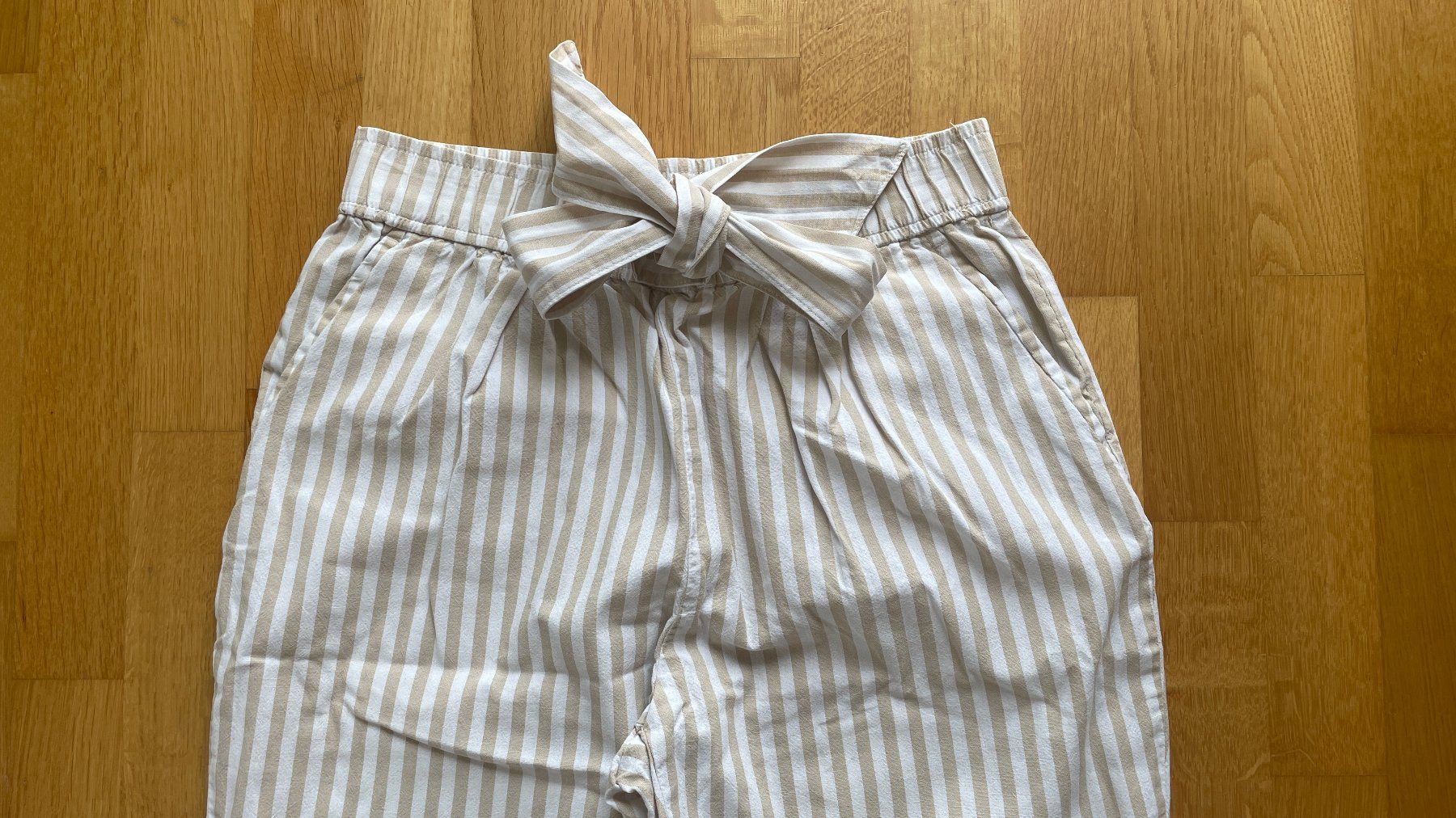 Pantaloni: Stoffhose Grösse 36 – Nuovo (secondo la descrizione) da Burgdorf venduto da Crown. 2