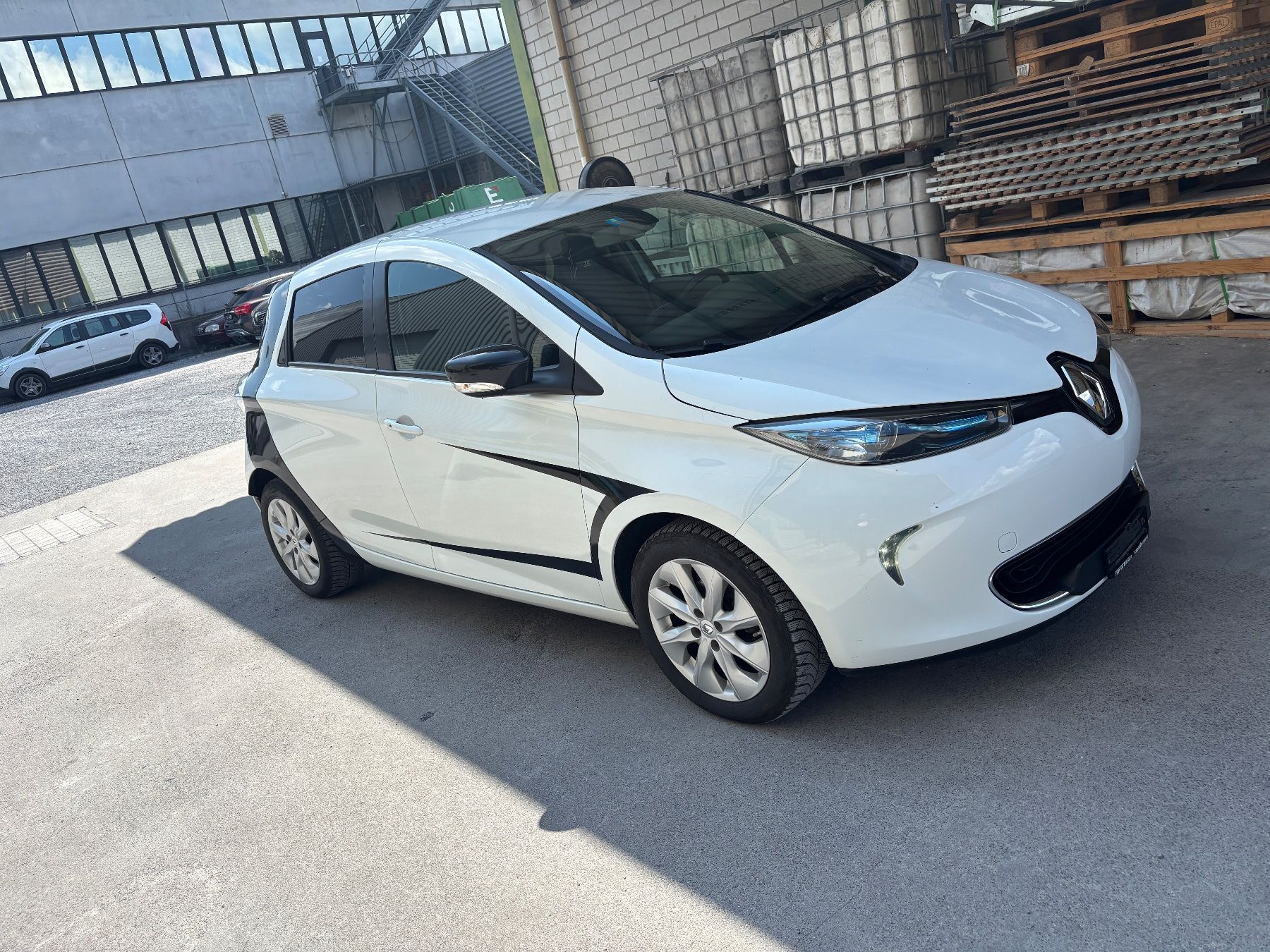 Renault Automobili: RENAULT Zoe inklusive Baterie – Usato da Eschen venduto da kingkong010
