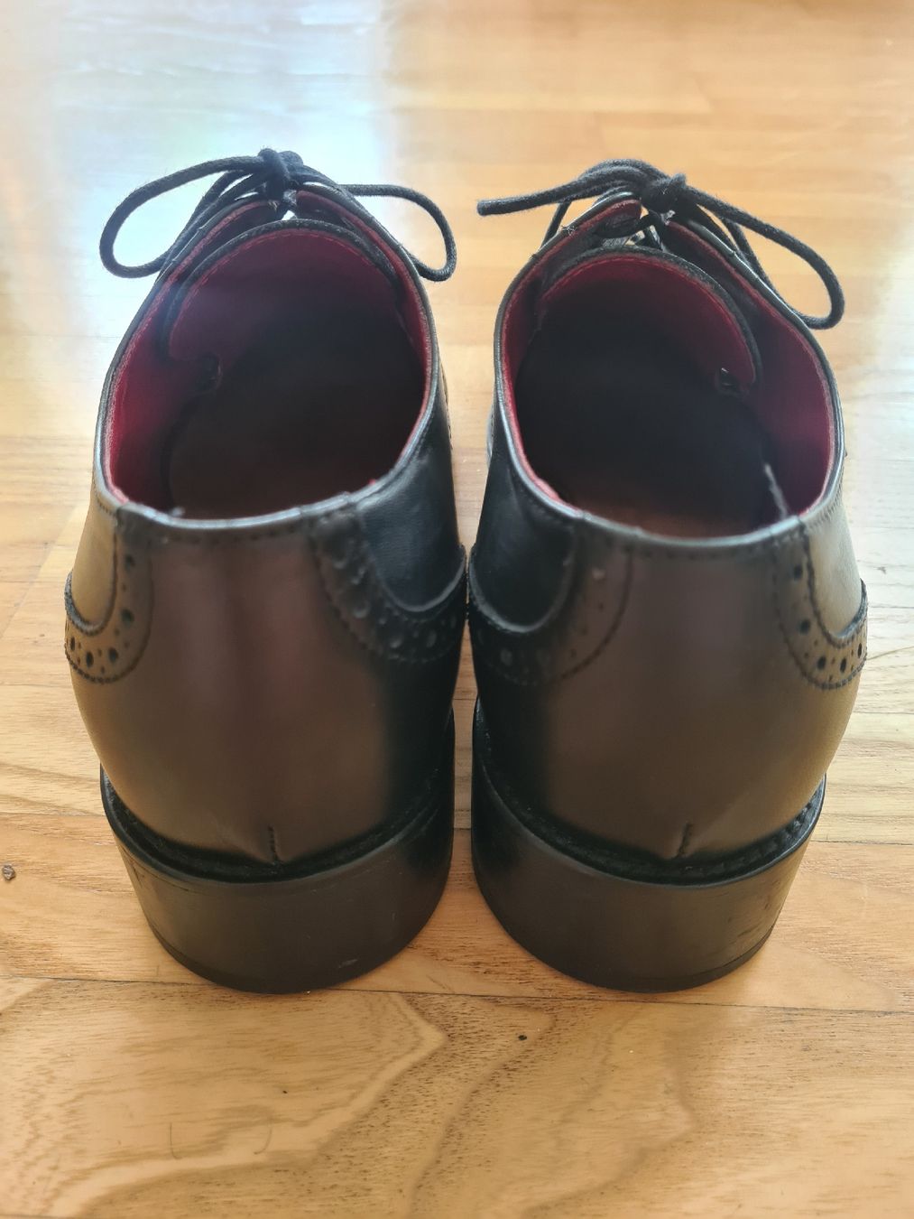 Navyboot Damenschuhe: Navyboot Halbschuhe, Leder, Budapester, gr. 39 schwarz – Gebraucht aus Steinhausen von MilaB 2