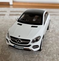Modellauto, Mercedes-Benz GLE Coupé weiss, 1:18