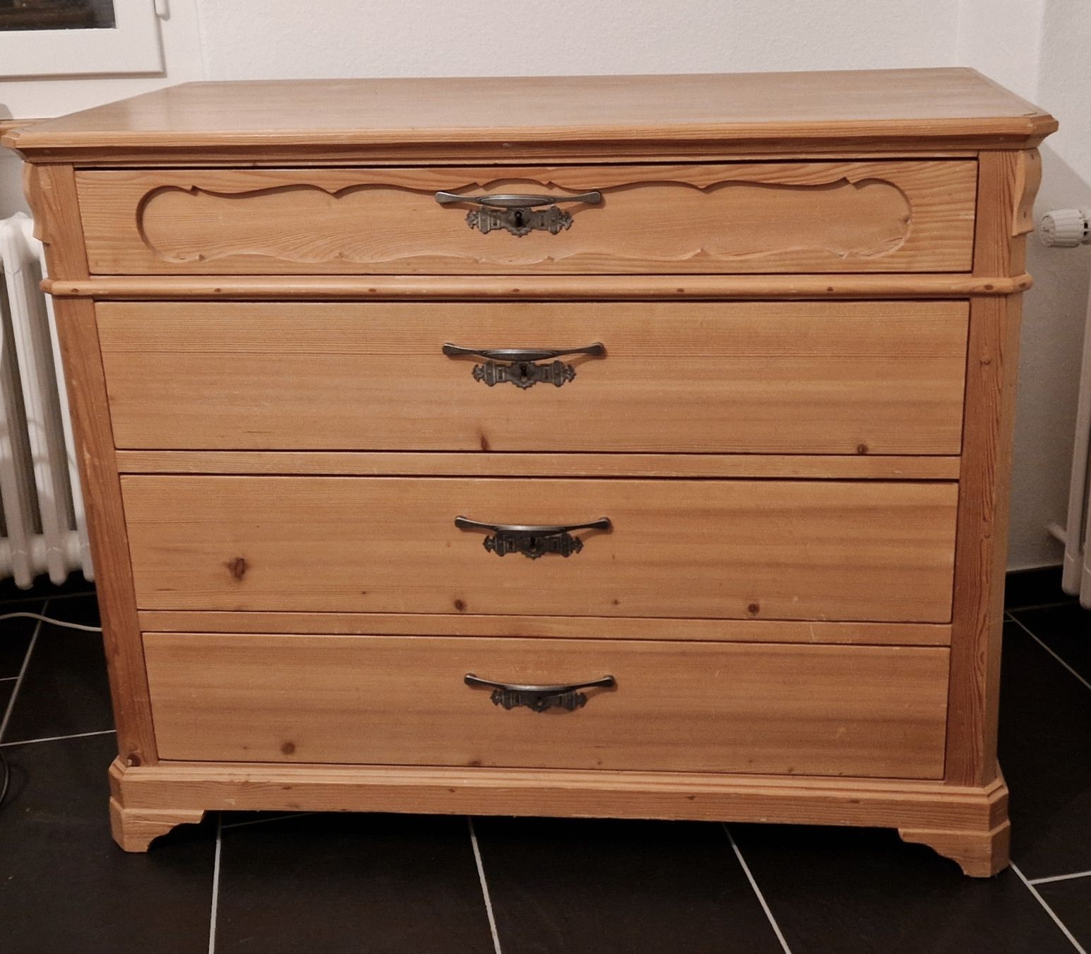 Cassettiere: Kommode Tannenholz massiv restauriert – Usato da Lostorf venduto da kulturplatz