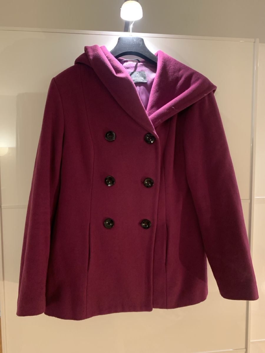 Madeleine Giacche: Madeleine Winterjacke mit Kapuze, Gr. 36 – Usato da Zürich venduto da Ballerina007 1