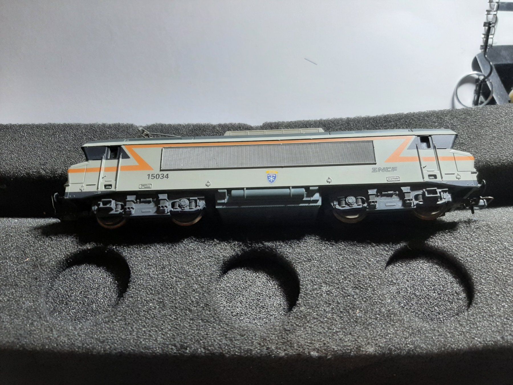 Jouef Modelleisenbahnen: JOUEF BB-15034 SNCF – Gebraucht aus Avully von RIVALIS
