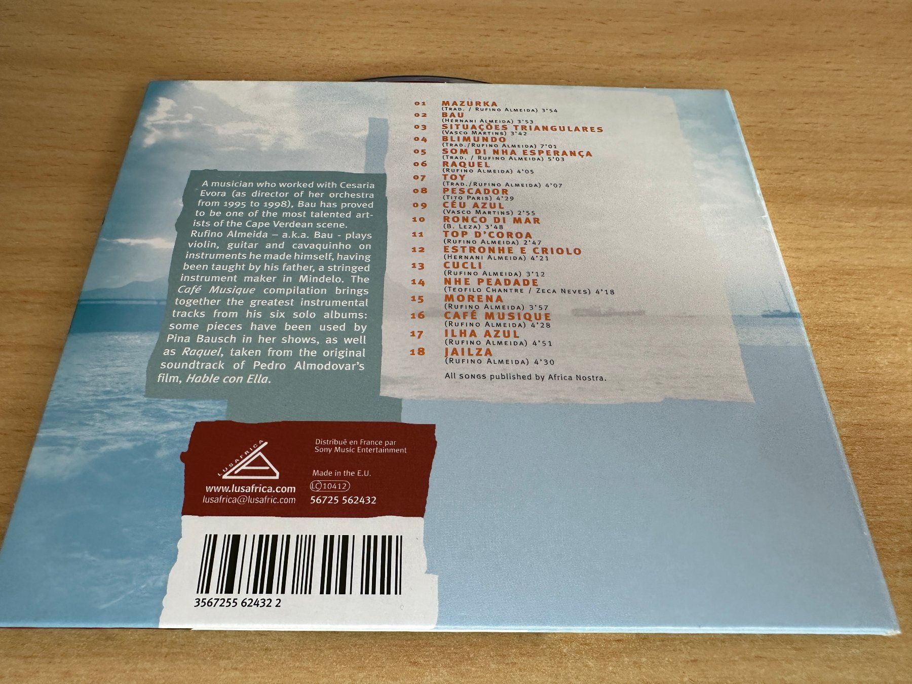 CD: Bau – Café Musique – Usato da Rikon im Tösstal venduto da Alpenmutz 1