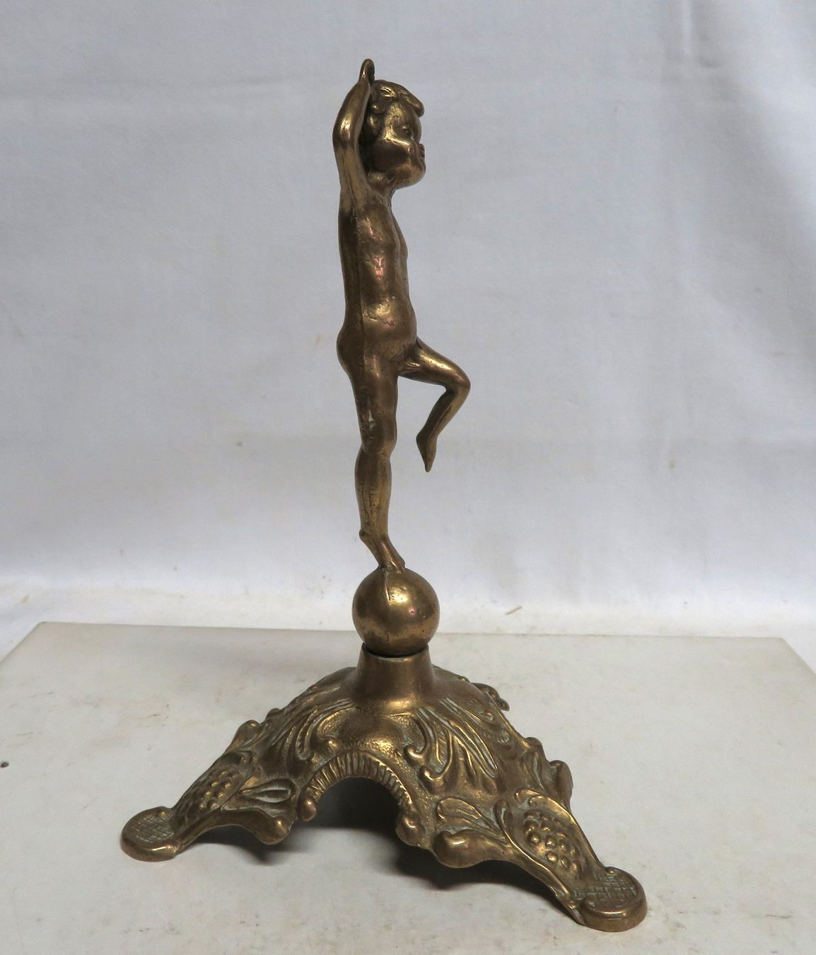 Statuette: Figur Statuette Skulptur Jüngling Messing – Usato da Tüscherz-Alfermée venduto da Newpad 2