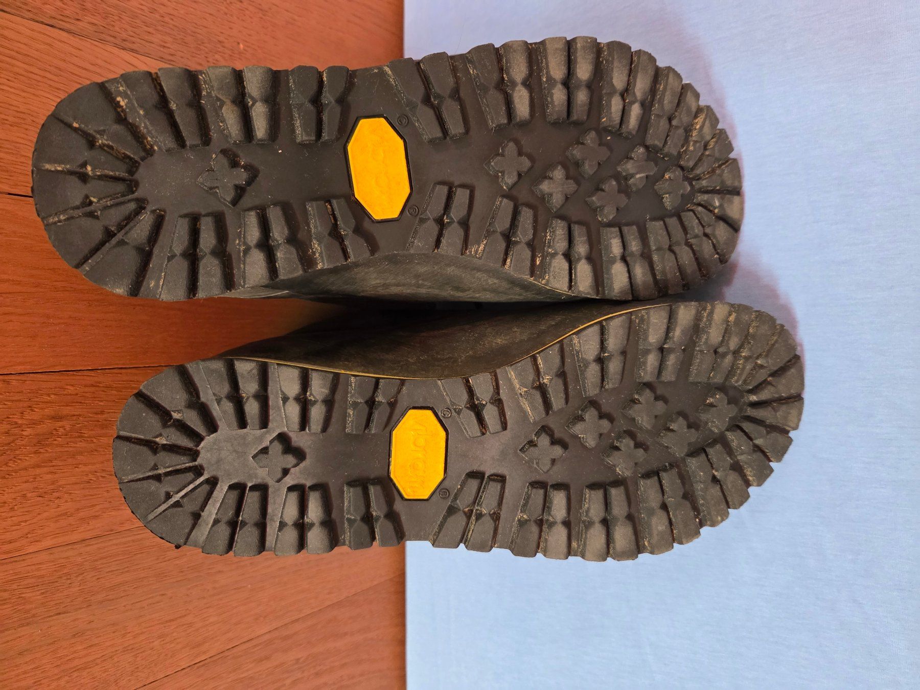 Scarpe da uomo: Wanderschuhe/Trekkingschuhe Saltic Selva GTX, Gr. 41.5 – Usato da Bern venduto da Cvbn 2