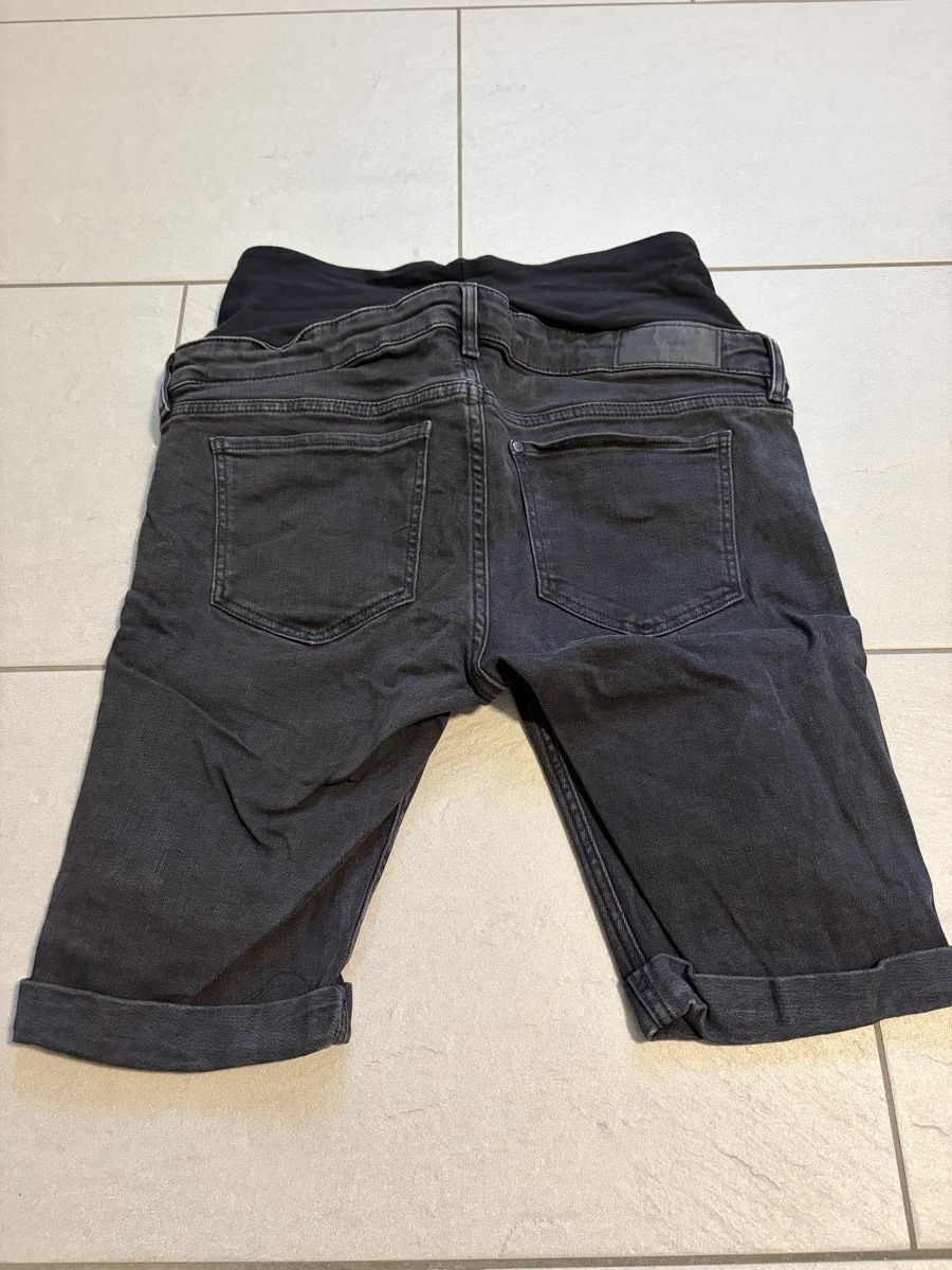Hosen: Kurze Hose Umstandsmode S – Gebraucht aus Muhen von melonut04 1