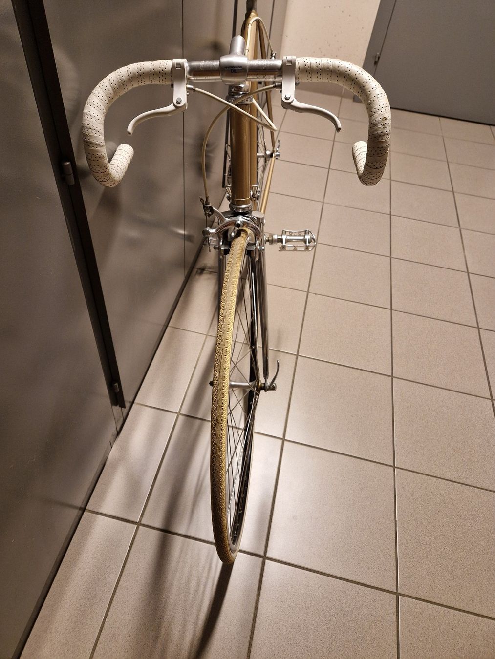Bianchi Biciclette: Vélo de course Bianchi taille L vintage – Usato da Grand-Lancy venduto da jer_m8tv 7