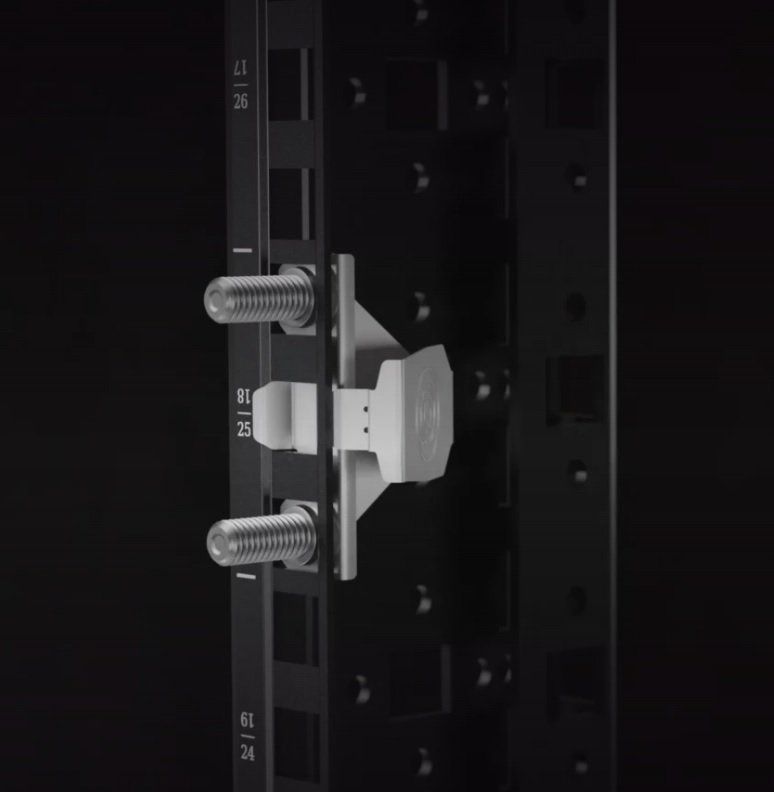 Racks & Cavalletti: Serverschrank Befestigung, Cage Nuts 50x Patchbox /dev/mount – Nuovo (secondo la descrizione) da Reinach BL venduto da jcc.Basel 1