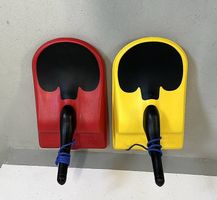 2 minibobs / Zipfelbobs  rot und gelb