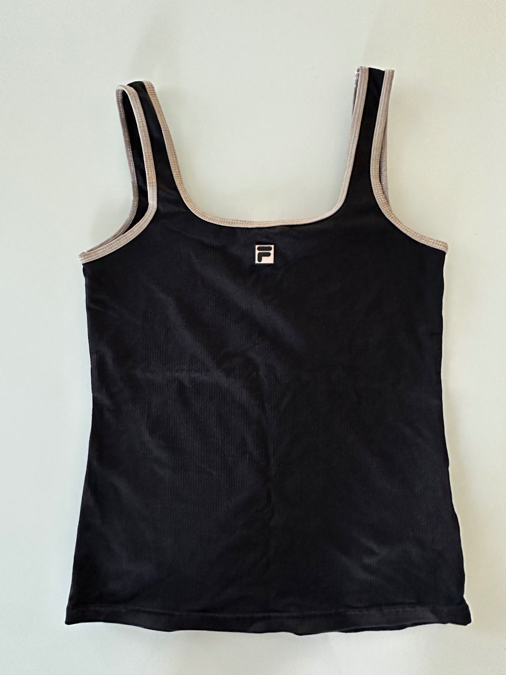 Fila Top: Fila Tanktop schwarz Grösse M – Usato da Kloten venduto da gab_jl5l