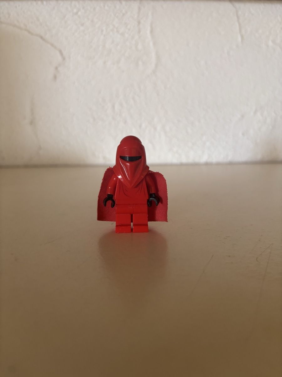 Lego Statuette: Royal Guard Red Imperial Guard – Usato da Sissach venduto da Geopatral