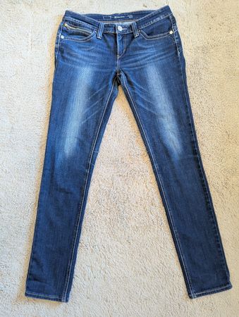 jean Levi's 30