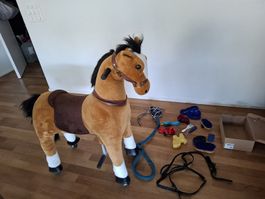 Schaukelpferd auf Rollen, für kleine Reiter
