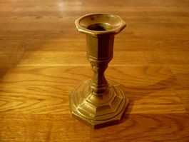 Kerzenständer Messing 10.5 cm der Sockel ist 8 cm