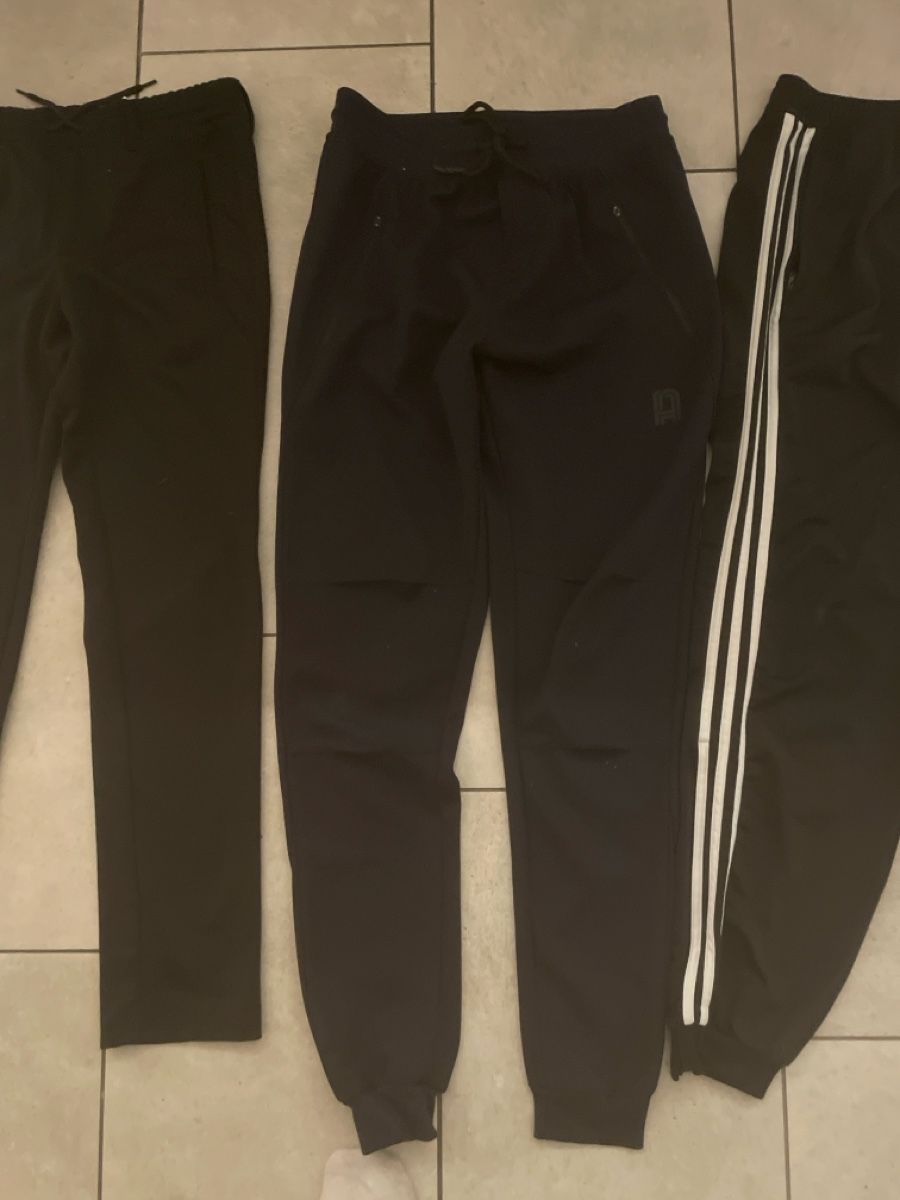 Adidas Lotti & Set di vestiti: Trainer Hosen Junge Gr.152 – Usato da Baar venduto da Vili7 3